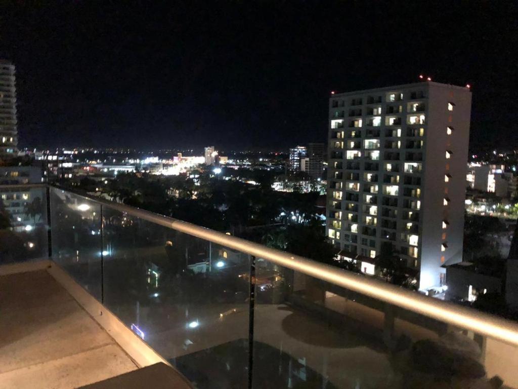 Peninsula Vallarta , Departamentos Piso 8 Y 10 Hacia El Mar Πουέρτο Βαγιάρτα Εξωτερικό φωτογραφία